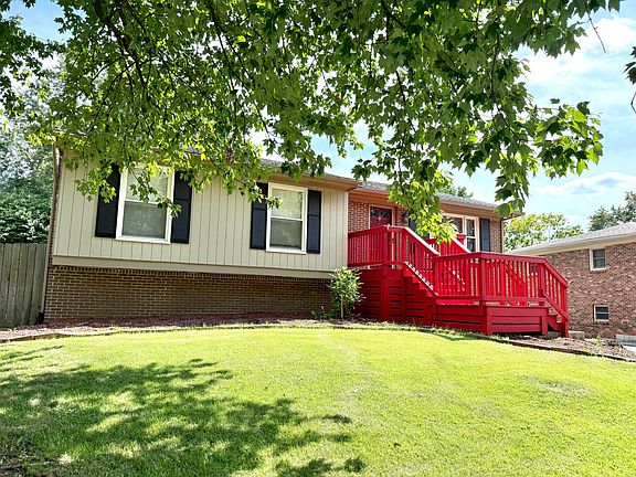 2nd image of 450 Osprey Cir