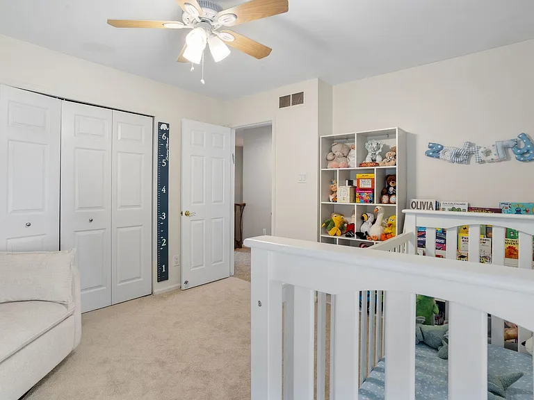 81 Kirkwood Dr — Photo 24