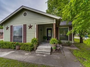 605 Creechville Rd, Ennis, TX 75119