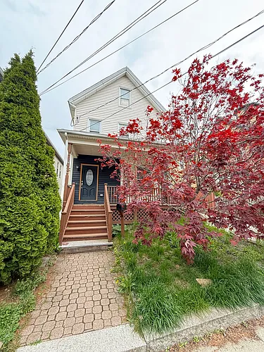 217 School St Photo 1