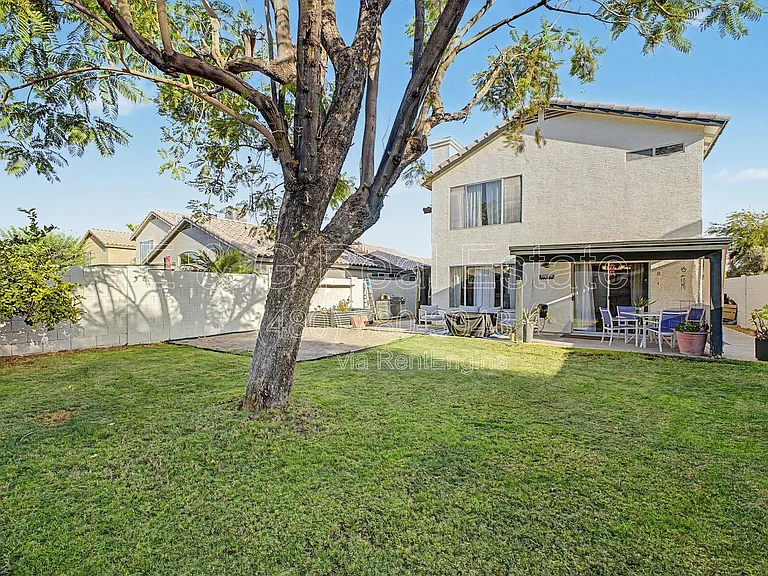 3910 E Rosemonte Dr — Photo 33