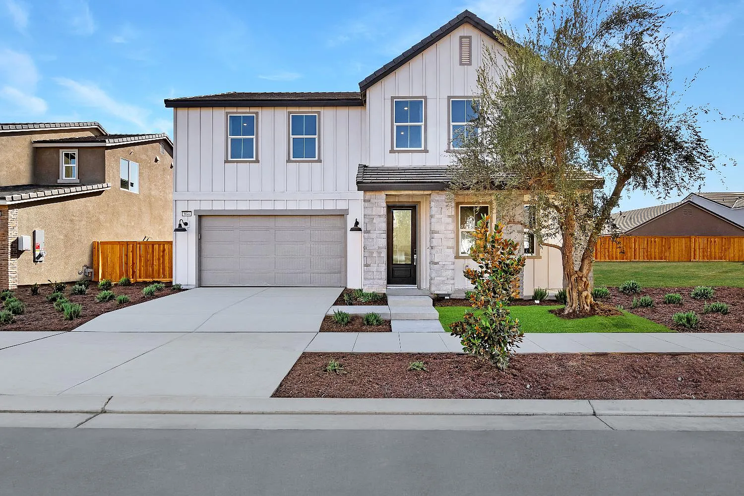 1046 Springtime Ave photo 1