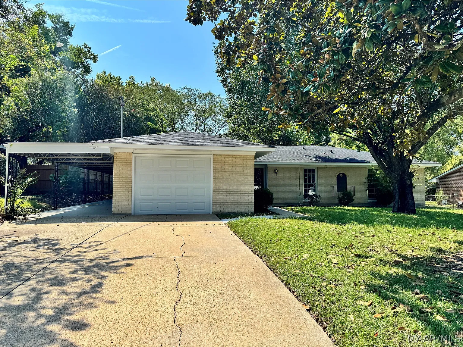 3 bed, 2.0 bath, 1530 sqft, $1,600 — Photo 2