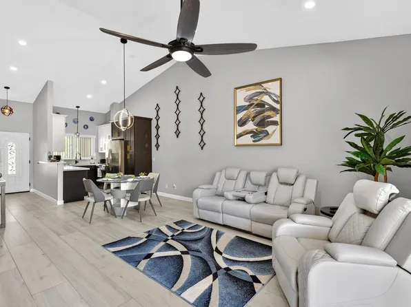 12213 N Chama Dr #2, Fountain Hills, AZ 85268