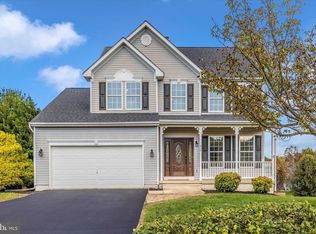 416 Links View Dr, Hagerstown, MD