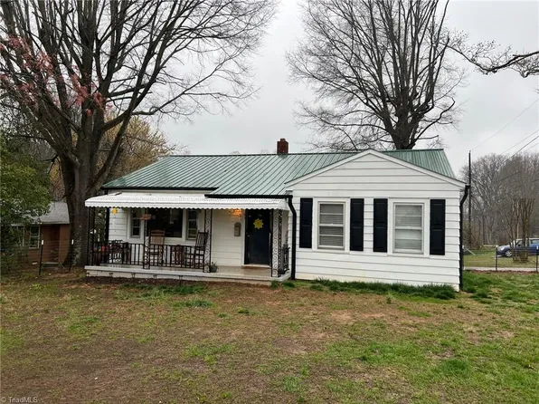 188 Hill Dr, Lexington, NC 27295