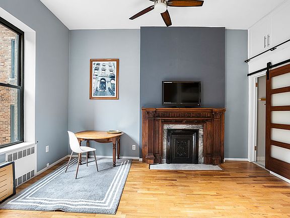 4th image of 156 W 73rd St APT 3R