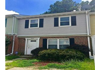 5965 Edgelake Dr, Virginia Beach, VA 23464