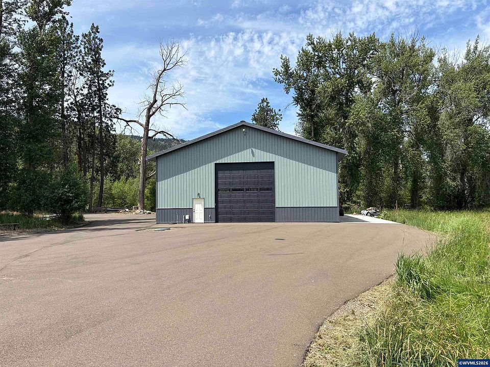 1st image of 70452 Bear Creek Rd