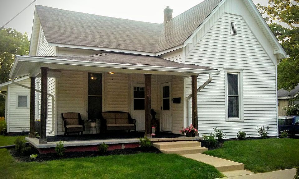 1st image of 699 N 10th St