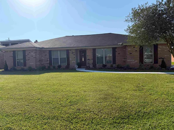 1908 Avenue J, Nederland, TX 77627