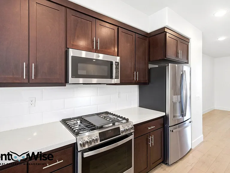 29384 Hub Ln — Photo 15