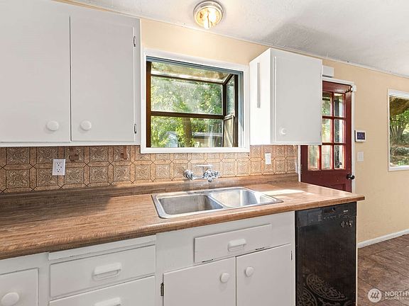 3rd image of 10311 SW 228th Street