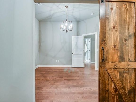 4th image of 10836 NW 34th Cir
