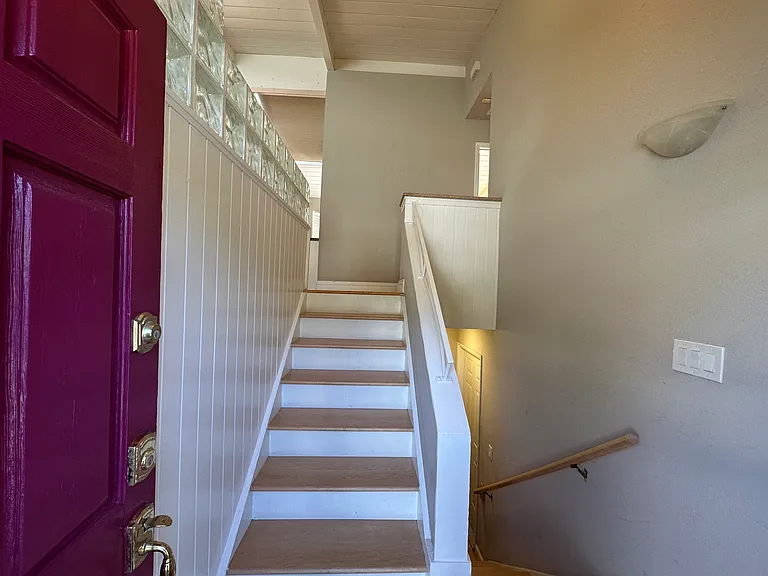 2350 Rosewood Dr — Photo 5