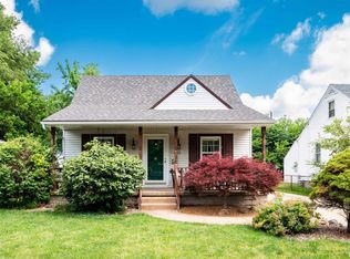 921 E Tripp Ave, Peoria, IL 61603