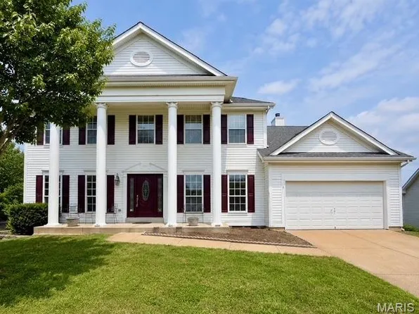 813 Arlington Glen Dr, Fenton, MO 63026