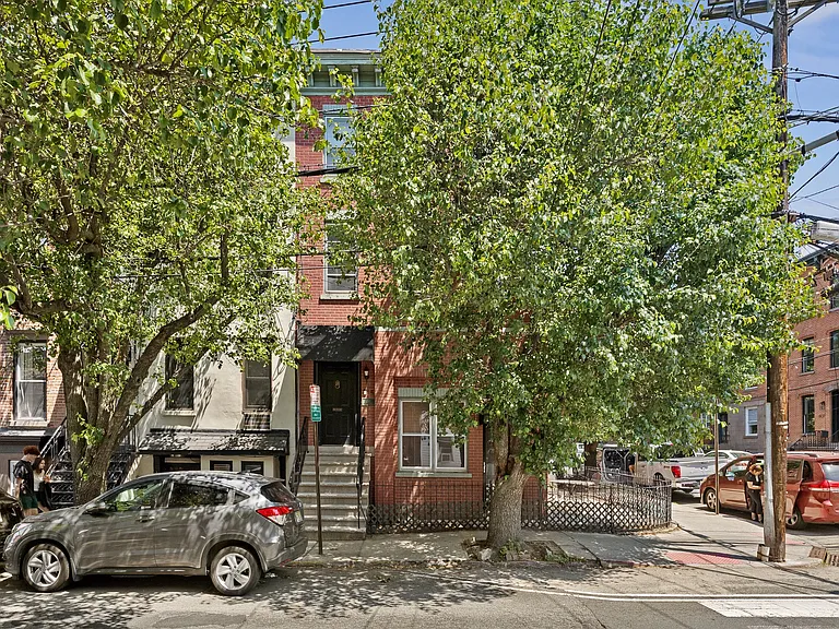 150 6th St — Photo 22