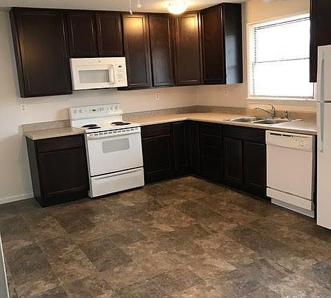3rd image of 38 Prairie Hill Dr