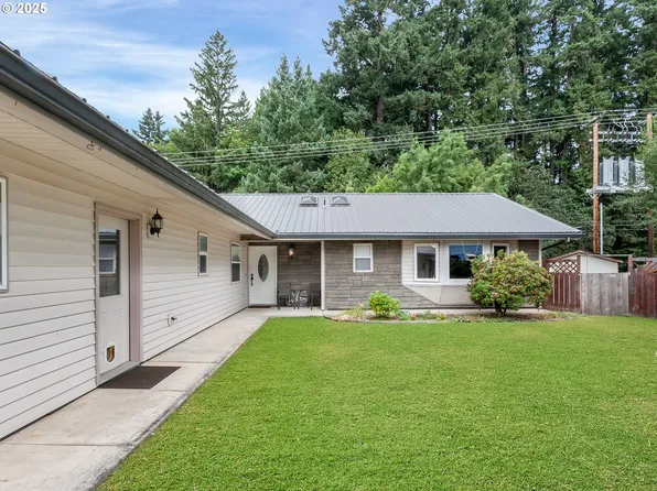 311 NE 28th Pl, McMinnville, OR 97128