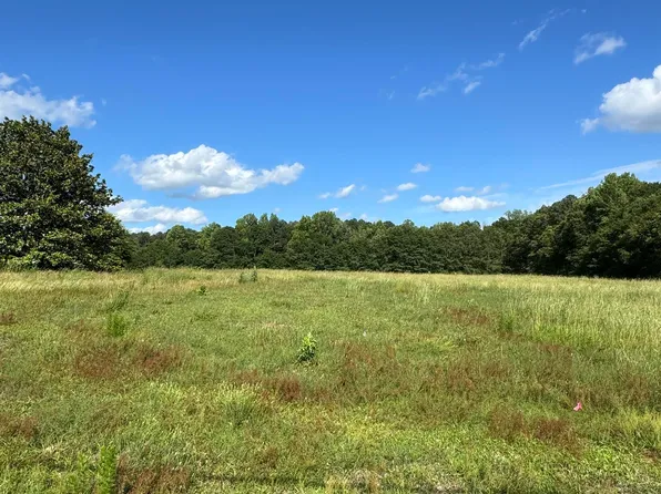 391 Rabbit Town Rd, Albertville, AL 35950