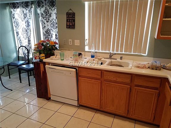 5th image of 8413 Sluman Ct