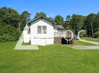 5724 Shattalon Dr, Winston Salem, NC 27105