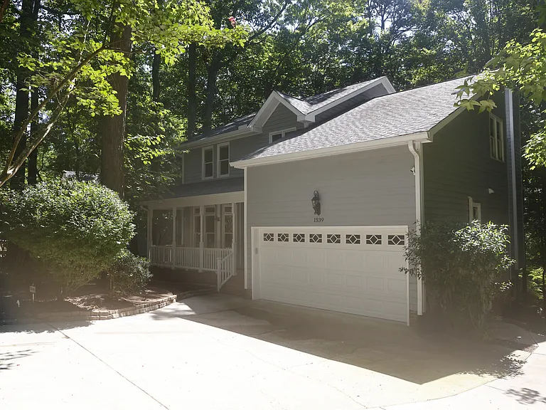 1539 Pathway Dr — Photo 62
