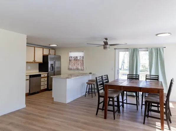 52 Summer St APT 2, Haverhill, MA 01830