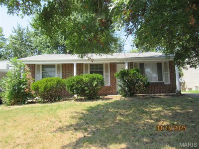 10541 Castle Dr, Saint Louis, MO, 63136