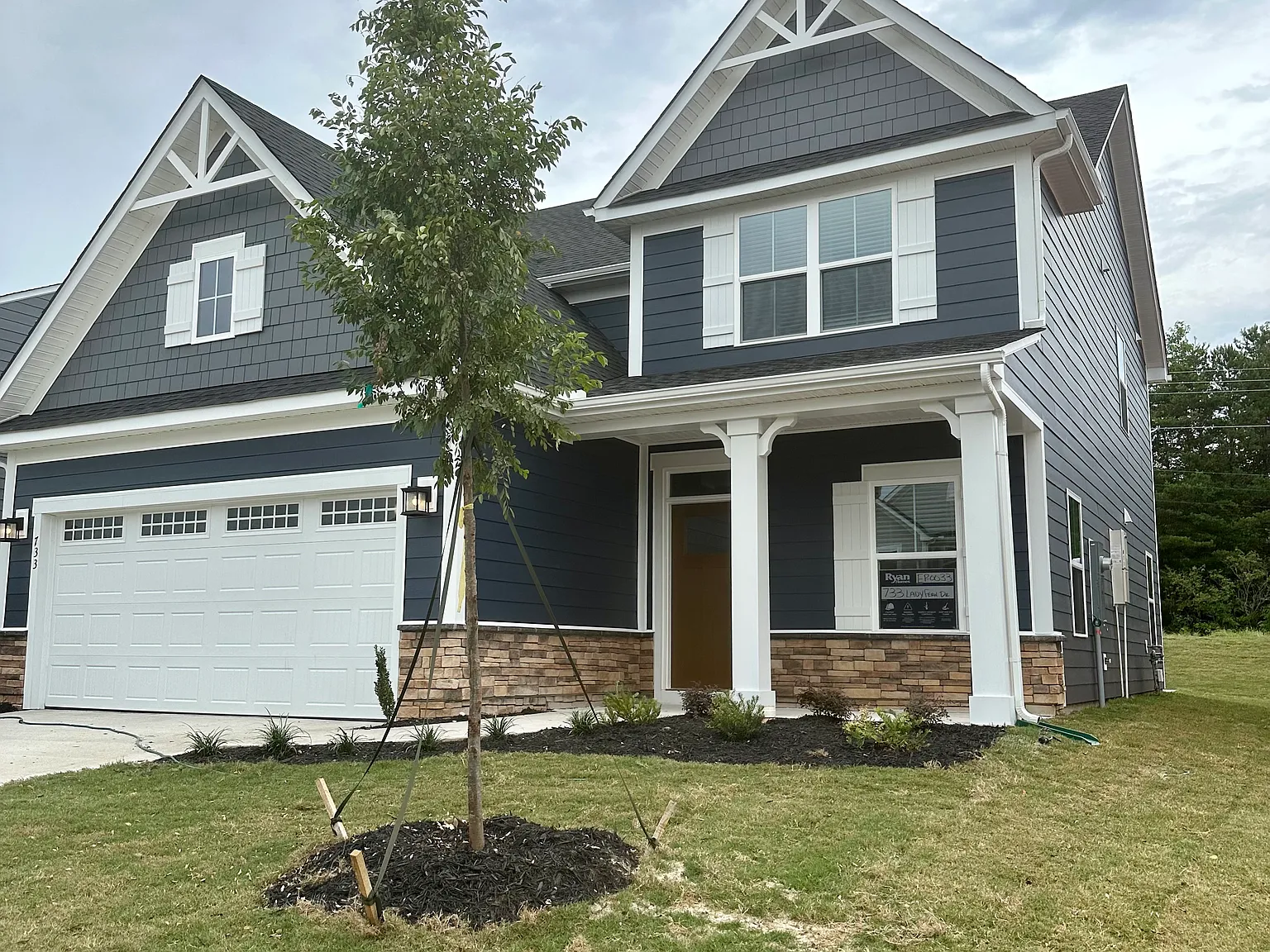 733 Lady Fern Dr — Photo 2