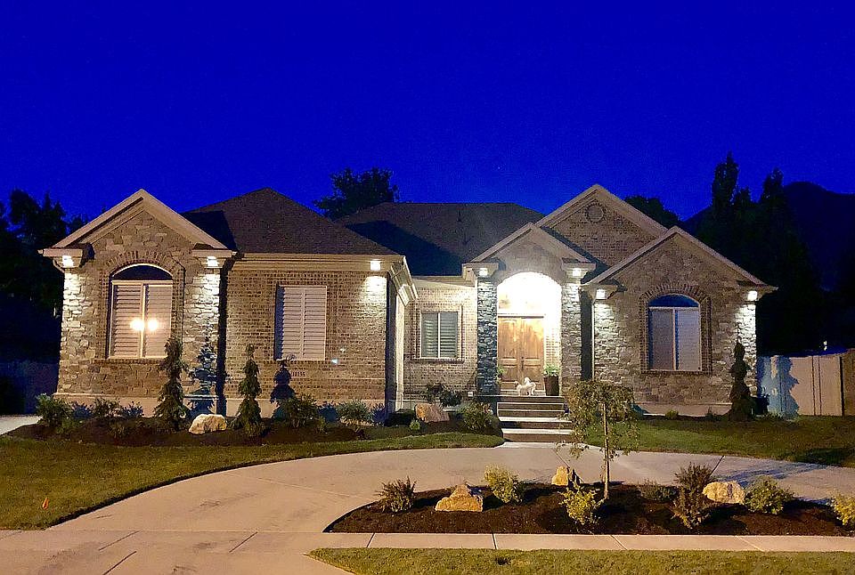 2nd image of 10155 S Abbey Ridge Ln