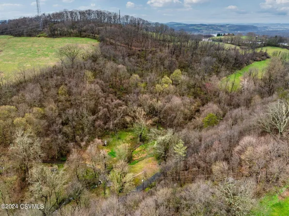 225 Lubold Rd, Herndon, PA 17830