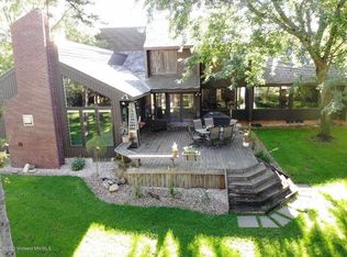 321 10th St SW, Wadena, MN 56482