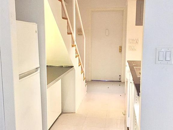 2nd image of 408 W 22nd St APT 1R