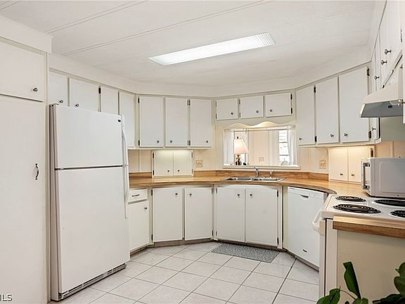 4th image of 5523 Salem Ln