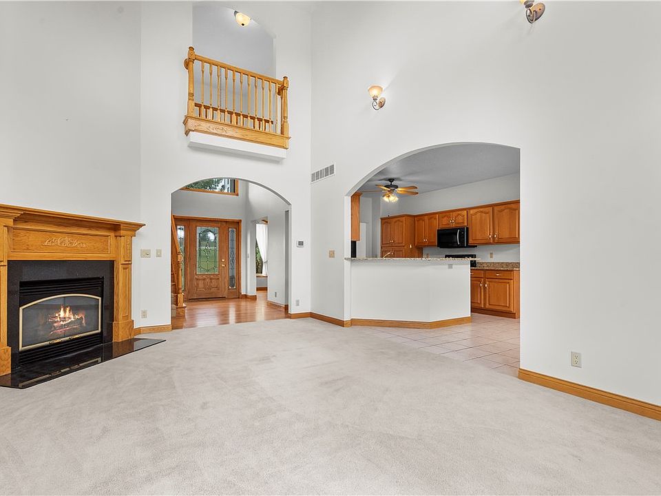 2277 Dakota Dr, Pella, IA 50219 Zillow