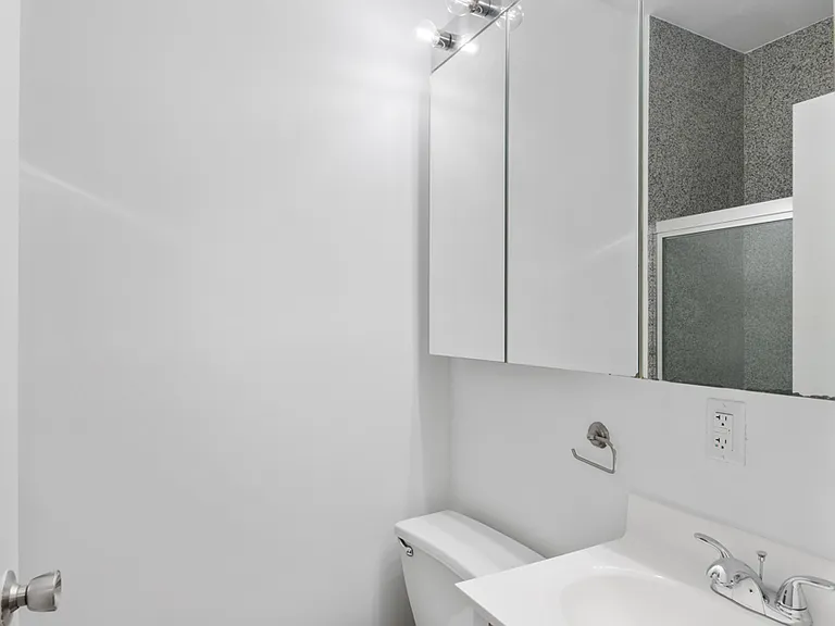 577 2nd Ave #26 — Photo 7