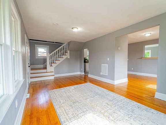 2nd image of 1540 Grayson Ave NW