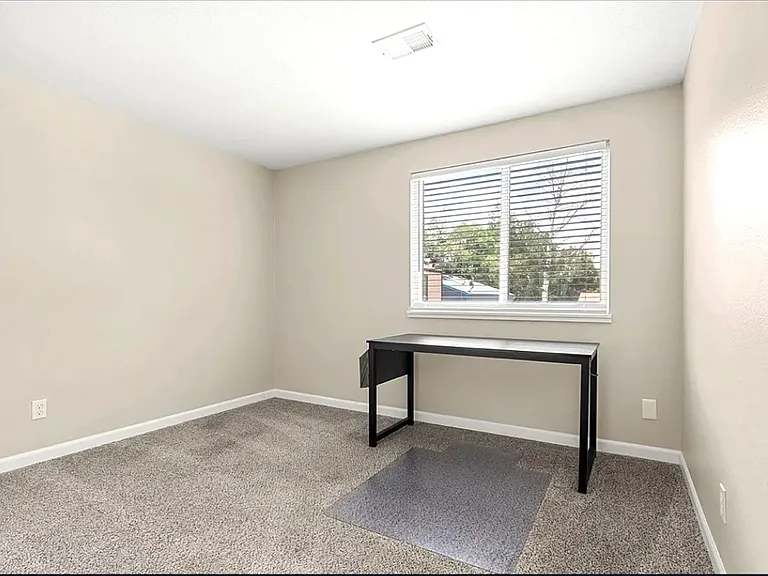 1211 Meadow St — Photo 10