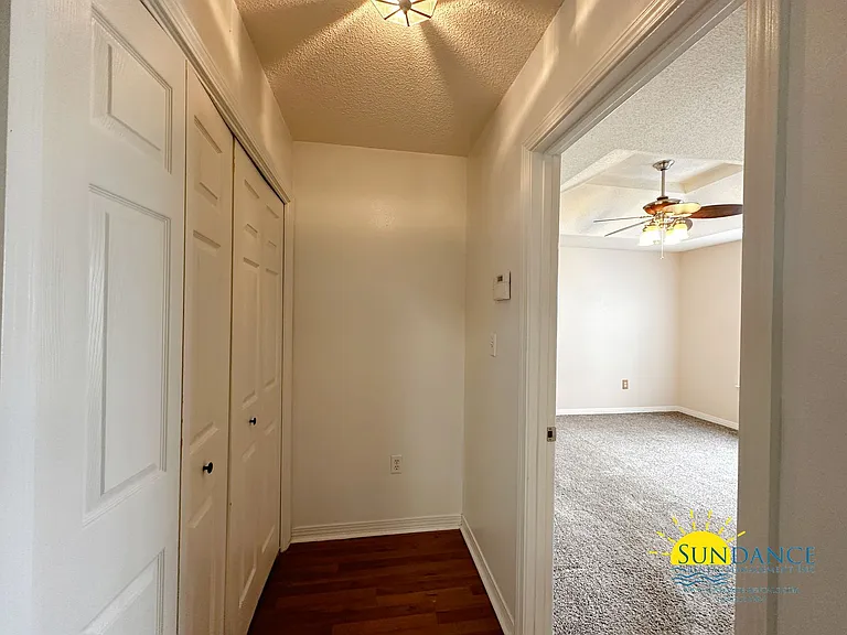 1870 Whispering Oaks Ln — Photo 9