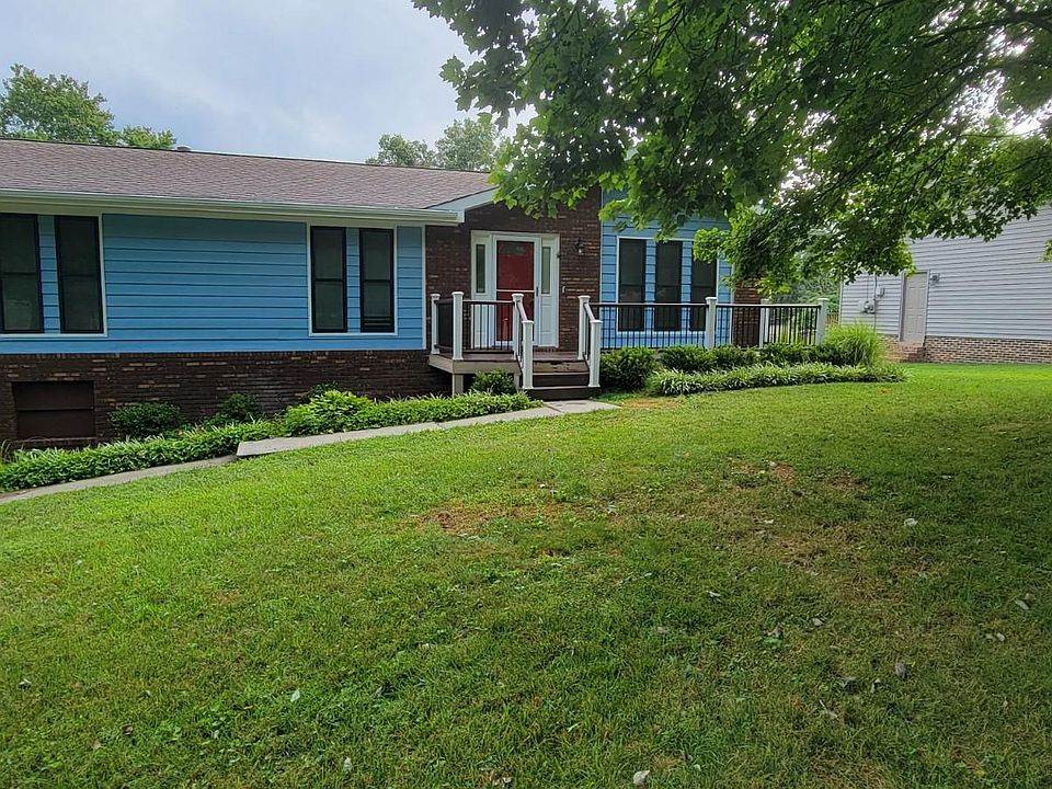 1st image of 8403 Rosetree Dr