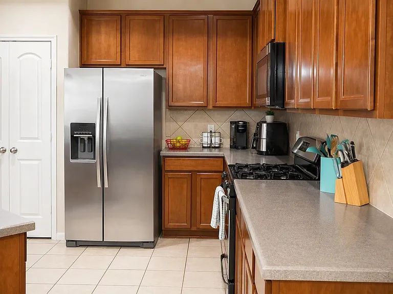 25306 Basil Brook Ct — Photo 11