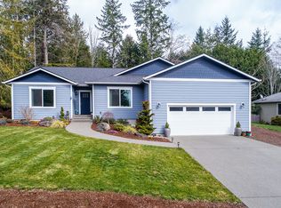25 Sparrow Ct, Port Ludlow, WA 98365