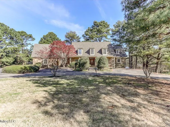 5874 Cedar Lake Dr N, Walls, MS 38680