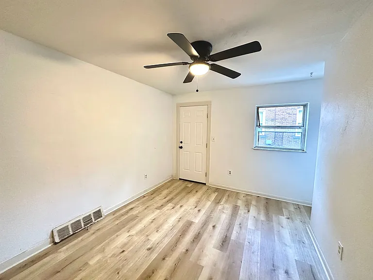 243 Orville Way — Photo 3
