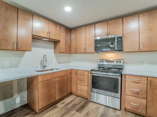 4901 Curzon Ave APT 105, Fort Worth, TX 76107