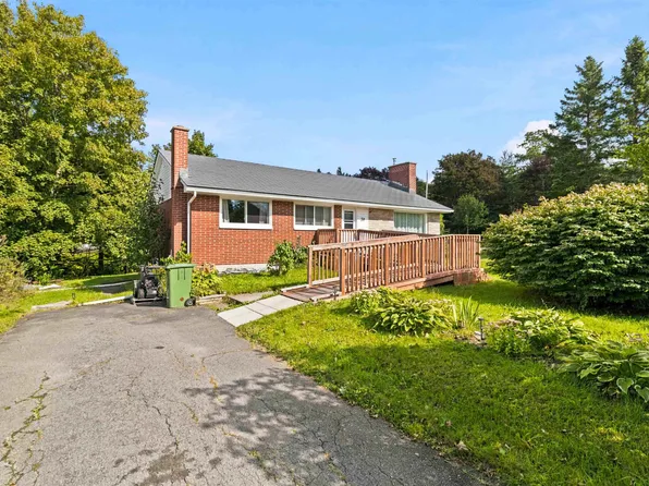 30 Memorial Dr, Westphal, NS B2W 3P1