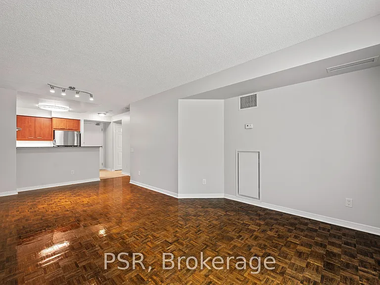 515 Rosewell Ave #104 — Photo 6