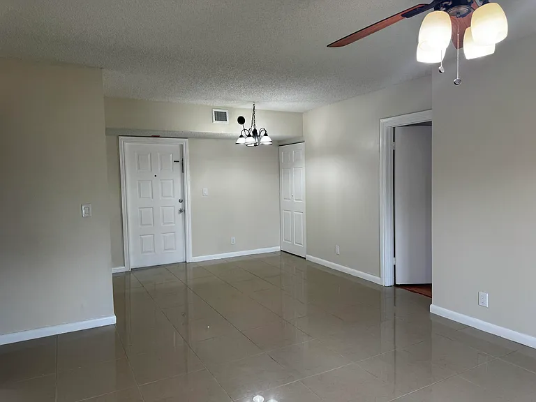 3710 N Pine Island Rd #122 — Photo 4